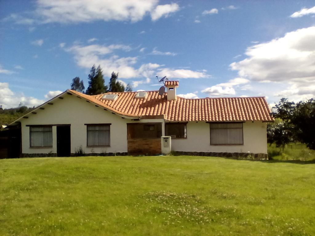 Гостьовий будинок Hospedaje Y Zona De Camping Pistacho Вілья-де-Лейва Екстер'єр фото